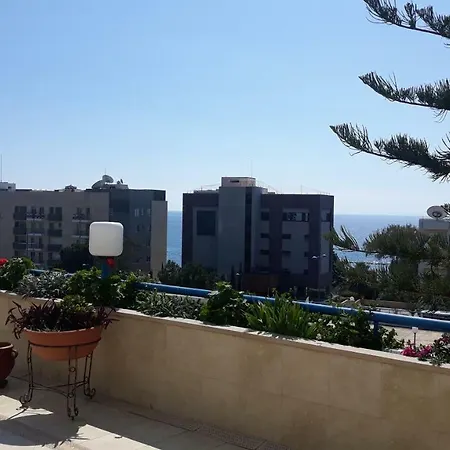 Апартаменты Alania Amathus Seaview Terrace Лимасол