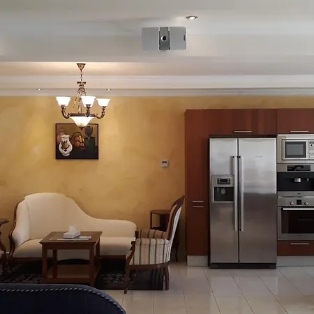 Daire Alania Amathus Seaview Terrace Limasol